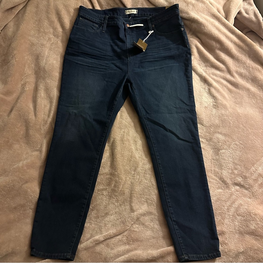 Madewell • curvy high rise skinny jeans - Picture 2 of 7